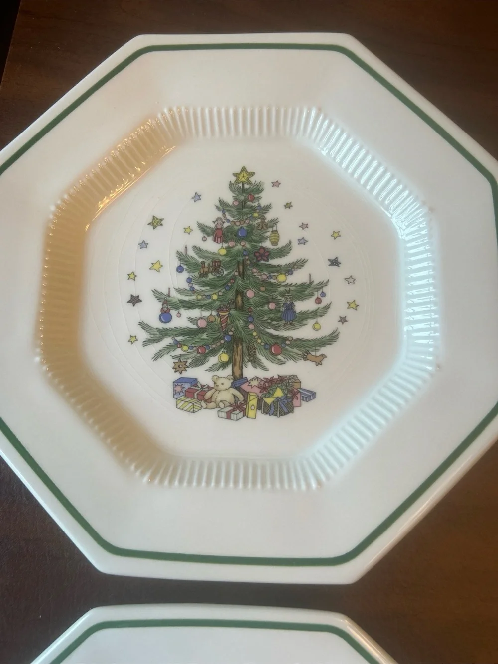 Vtg Nikko Christmastime Set of 4 Octagonal Dinner Plates 10.75” Christmas Tree